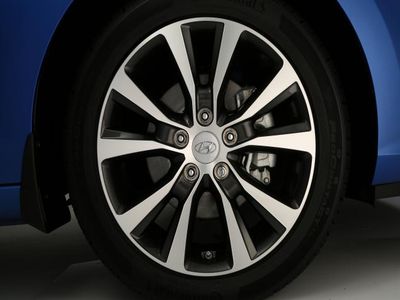 2018 Hyundai Elantra GT Wheel Locks